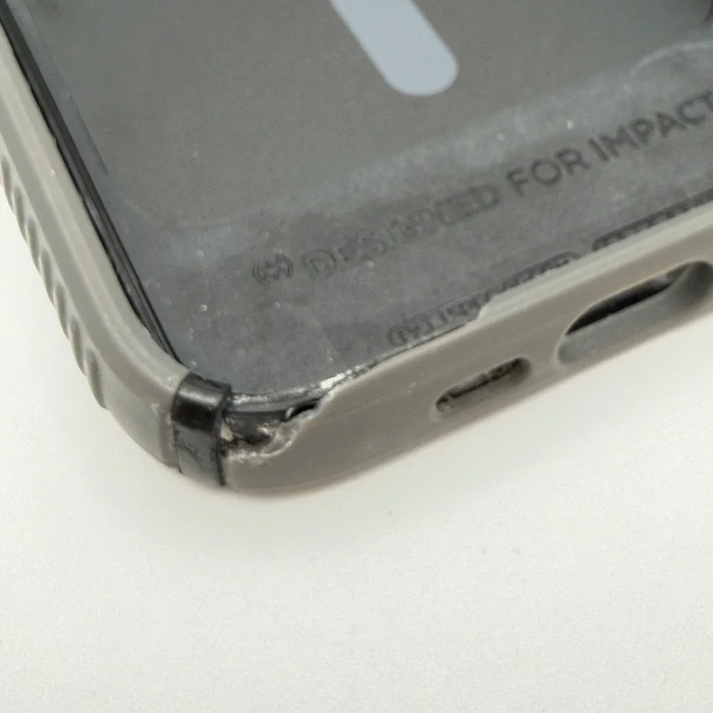 Speck Phone Case iPhone 13 Pro 6.1 Gray MagSafe Presidio 2 Grip